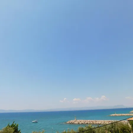 Marina's Sea קלמאטה